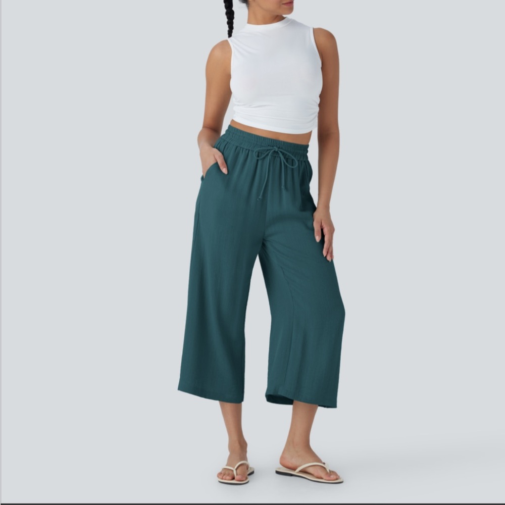 NWT Halara | high waisted wide leg cropped pants